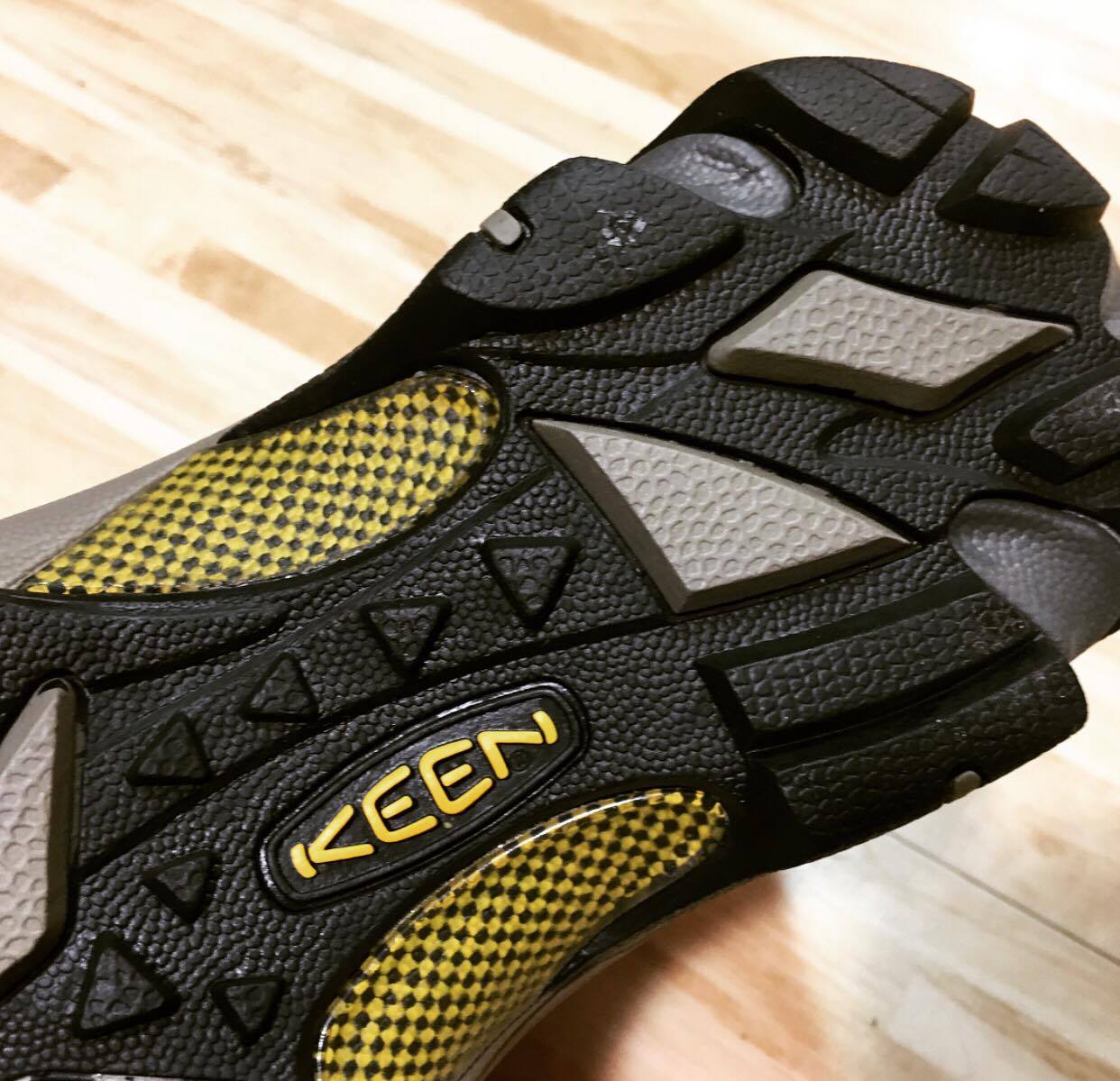 keen boots targhee ii mid