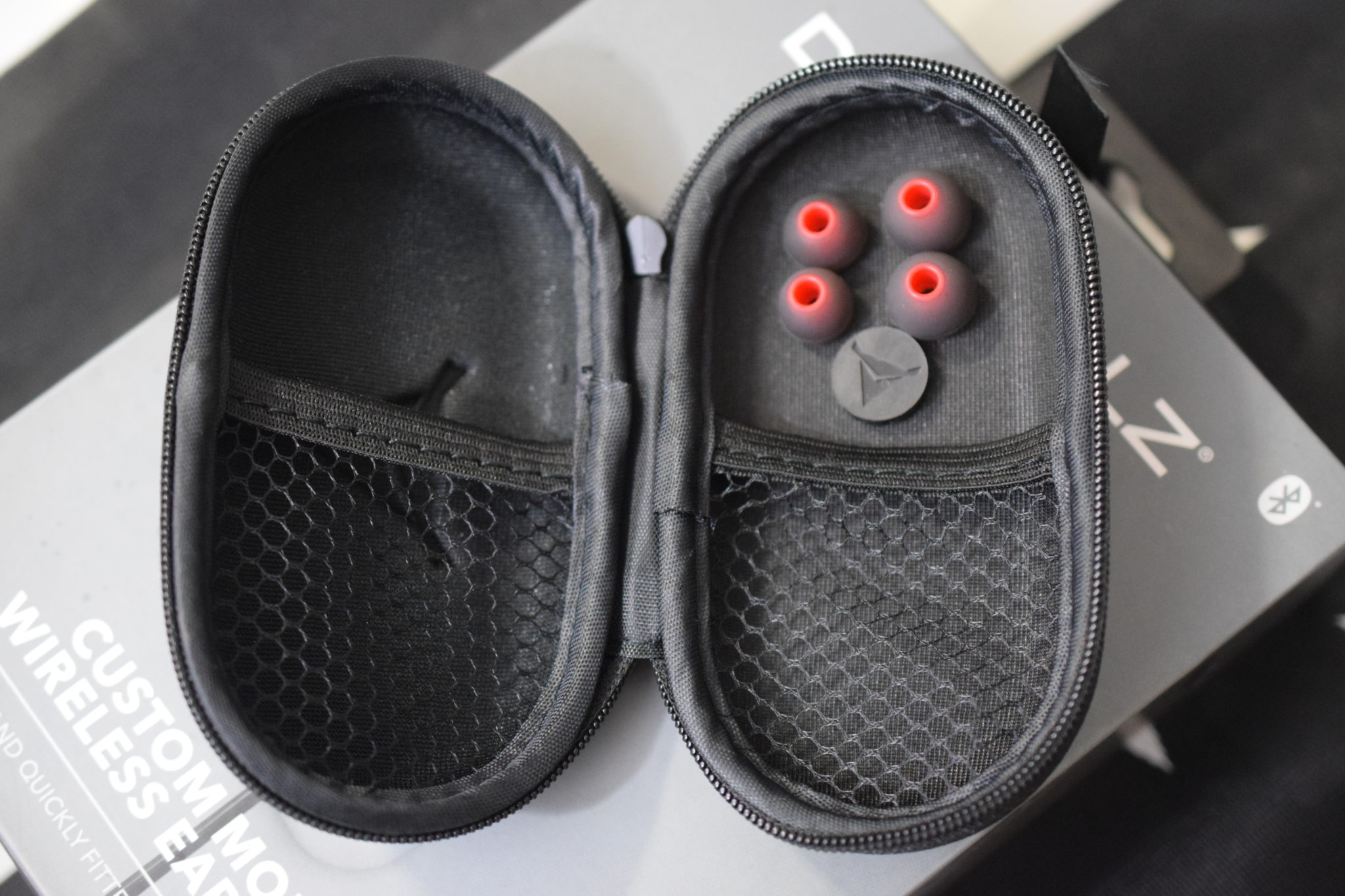 Decibullz Wireless Bluetooth Earphones Wireless Comfort • Spotter Up